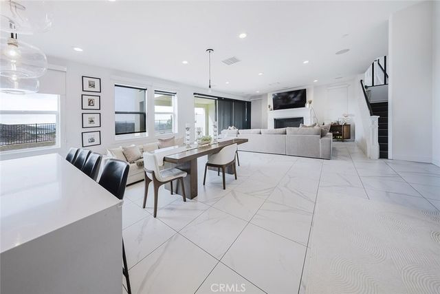 19032 Carranza Lane, Saugus, CA 91350