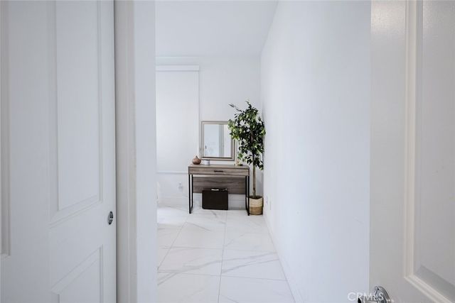 19032 Carranza Lane, Saugus, CA 91350