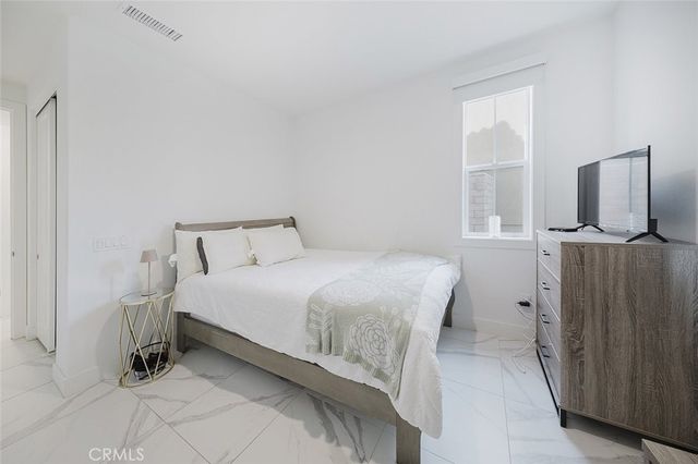 19032 Carranza Lane, Saugus, CA 91350