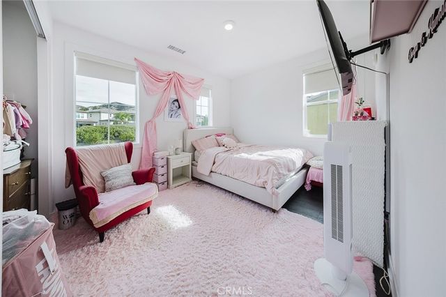 19032 Carranza Lane, Saugus, CA 91350