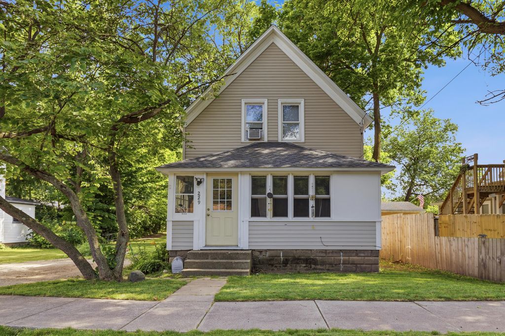 229 Robinson Street, Allegan City, MI 49010