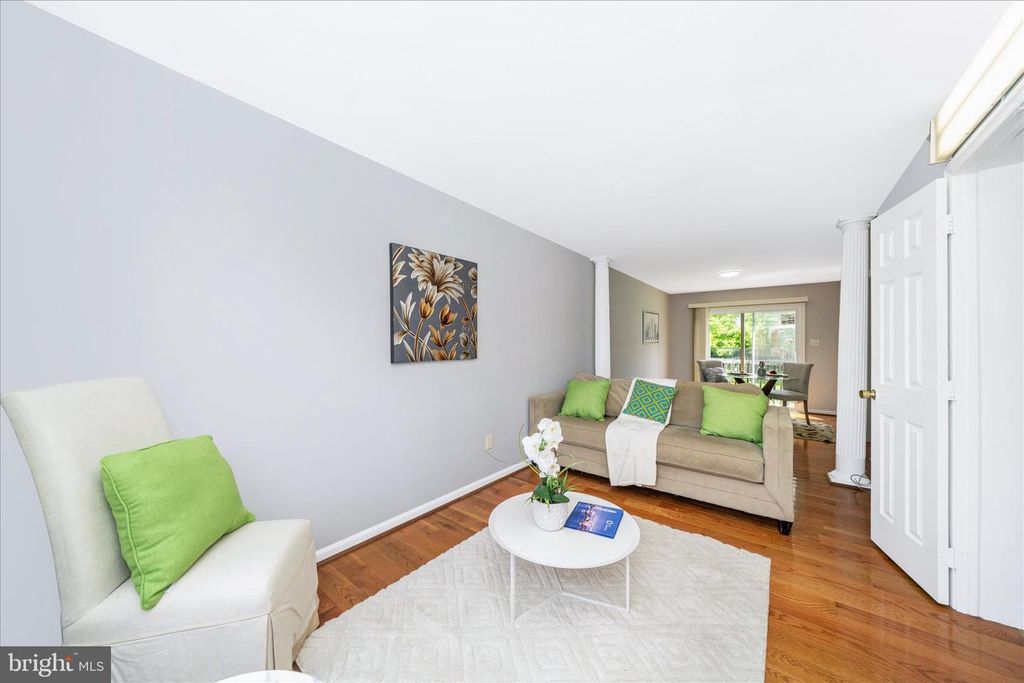 Image 15 of property listing at 713 SEEK LN, Silver Spring, MD 20912