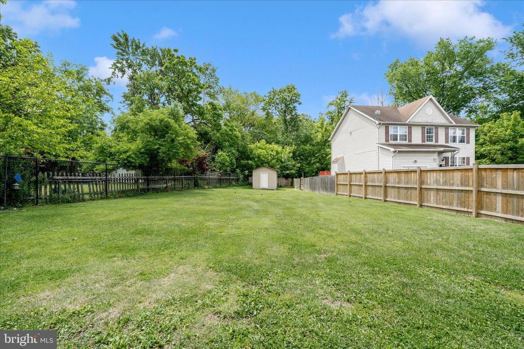 Image 44 of property listing at 713 SEEK LN, Silver Spring, MD 20912