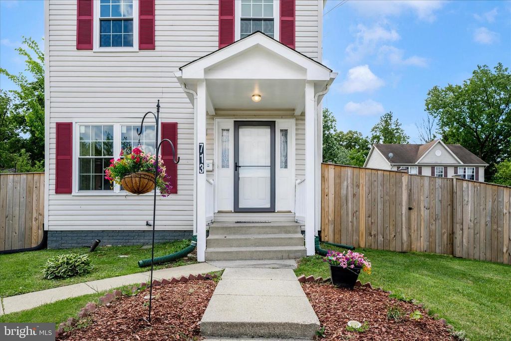 Image 56 of property listing at 713 SEEK LN, Silver Spring, MD 20912