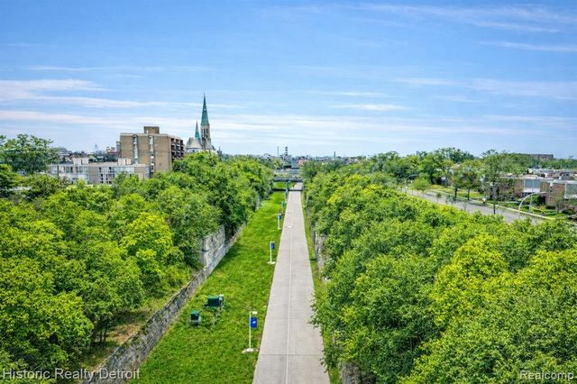 1300 E Lafayette Street 611, Detroit, MI 48207