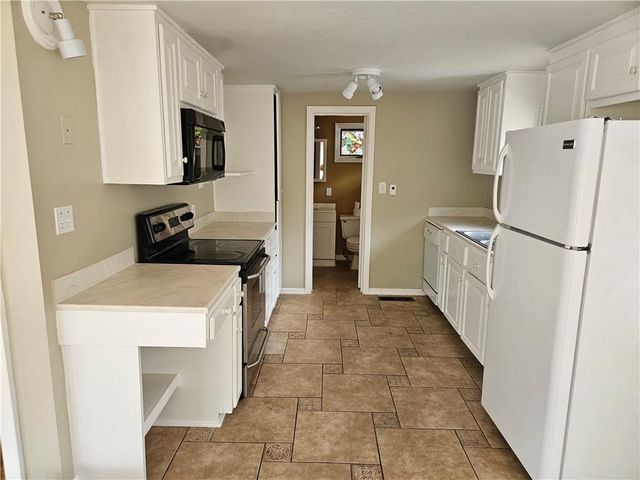 1795 Falcon Creek Trail, Cumming, GA 30041