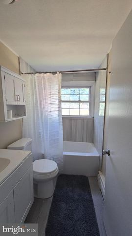 185 SOMERSET DR, Willingboro, NJ 08046