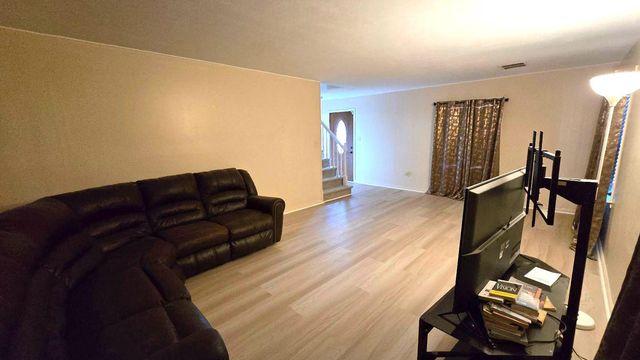 185 SOMERSET DR, Willingboro, NJ 08046