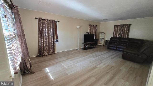 185 SOMERSET DR, Willingboro, NJ 08046
