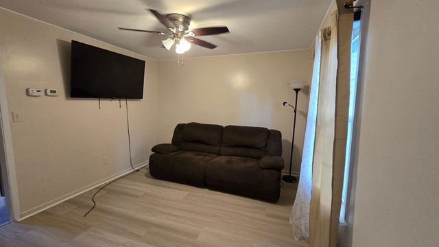 185 SOMERSET DR, Willingboro, NJ 08046