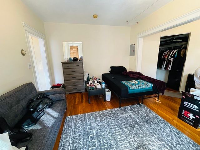 1677 Commonwealth Ave 12, Boston, MA 02135