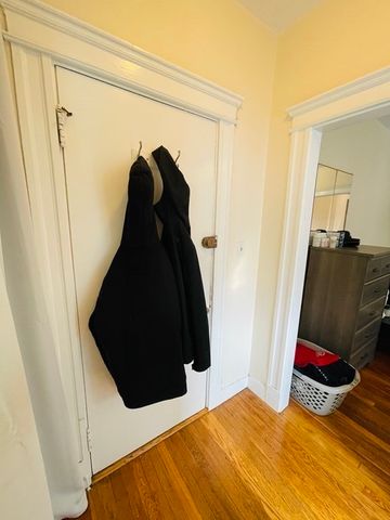 1677 Commonwealth Ave 12, Boston, MA 02135