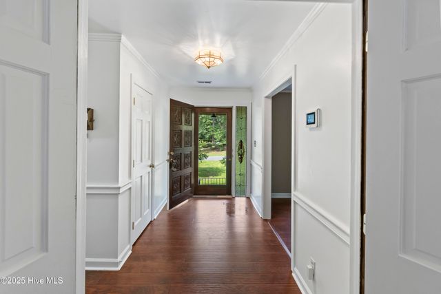 107 Cherrywood Drive, Greenville, NC 27858