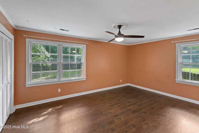 107 Cherrywood Drive, Greenville, NC 27858
