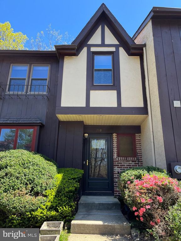 218 KEATS CT, Sicklerville, NJ 08081