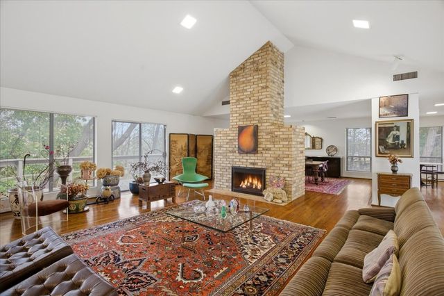 2001 Deepdale Drive, Westover Hills, TX 76107