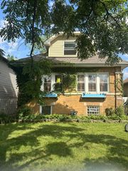 2023 S 6TH Avenue, Maywood, IL 60153