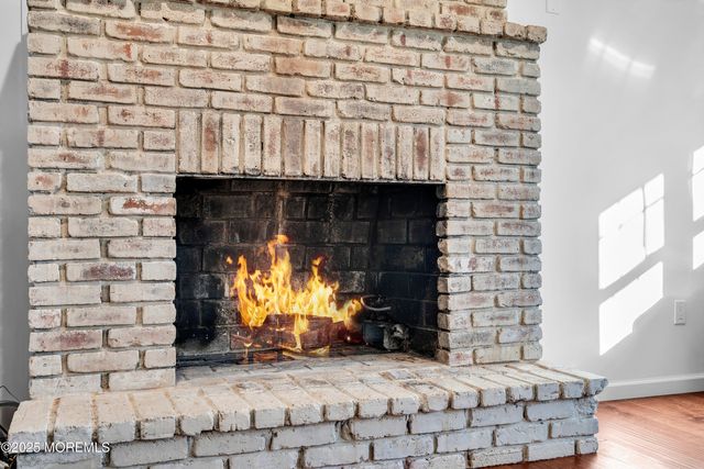 3 Easy Street, Lanoka Harbor, NJ 08734