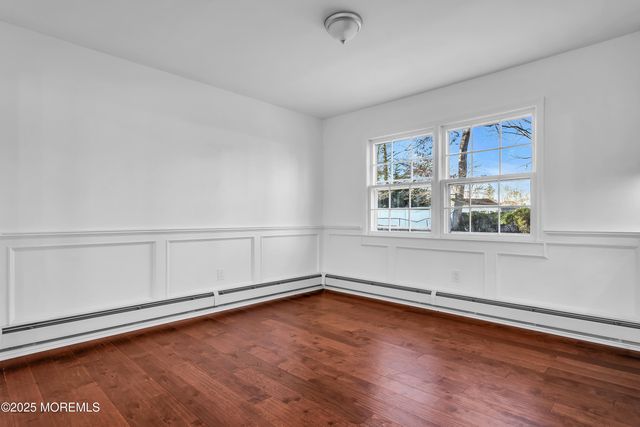 3 Easy Street, Lanoka Harbor, NJ 08734