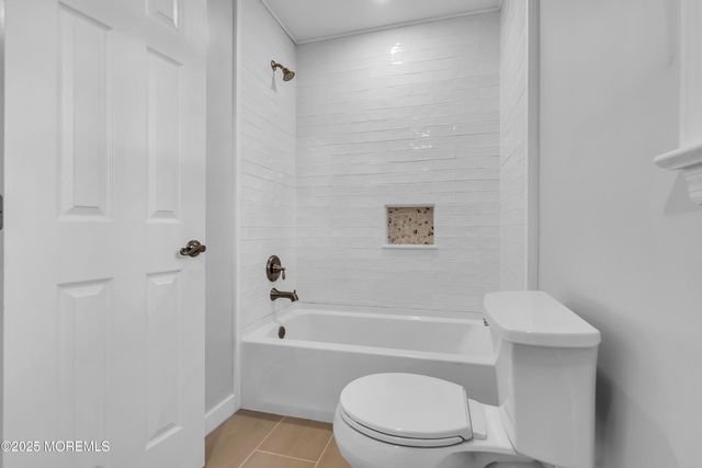 3 Easy Street, Lanoka Harbor, NJ 08734