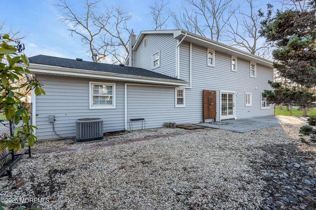 3 Easy Street, Lanoka Harbor, NJ 08734