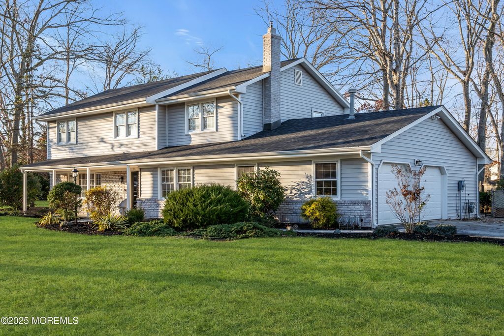 3 Easy Street, Lanoka Harbor, NJ 08734