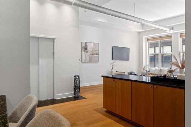 43 Winter St 2, Boston, MA 02108