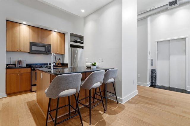 43 Winter St 2, Boston, MA 02108