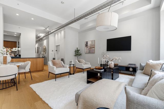 43 Winter St 2, Boston, MA 02108