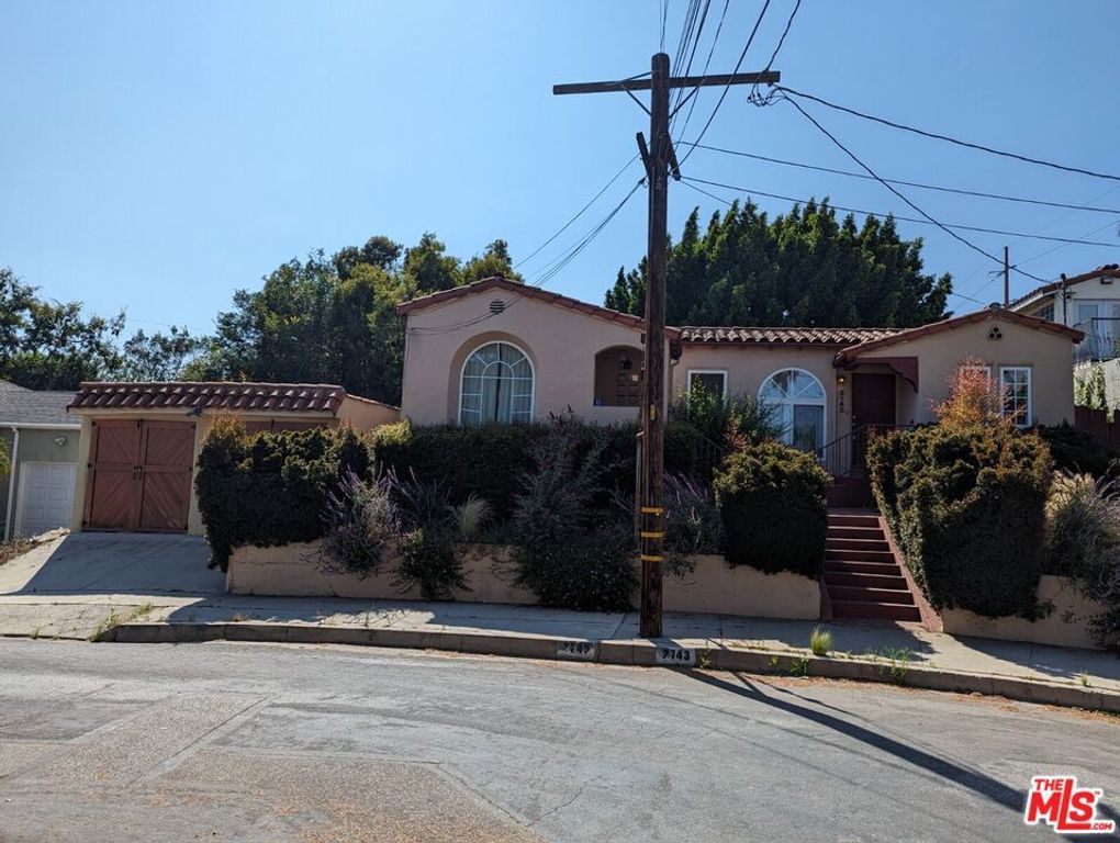 2743 Locksley Place, Los Angeles, CA 90039 — photo 3