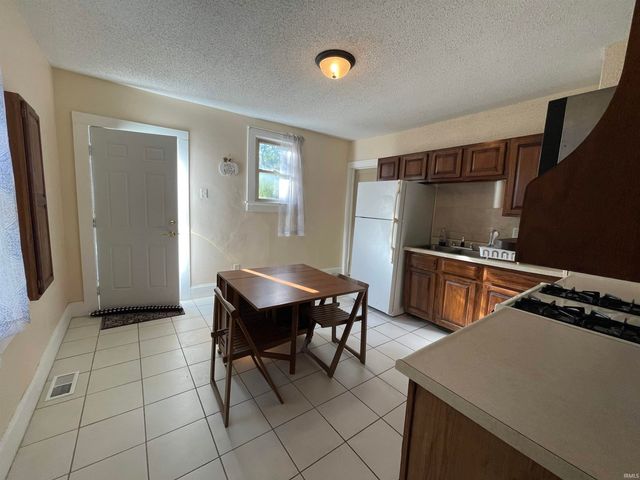 1307 Marshall Avenue, Evansville, IN 47714