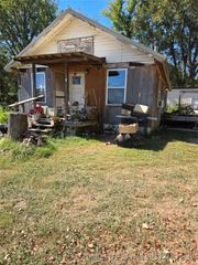 2413 N Main, Muskogee, OK 74401