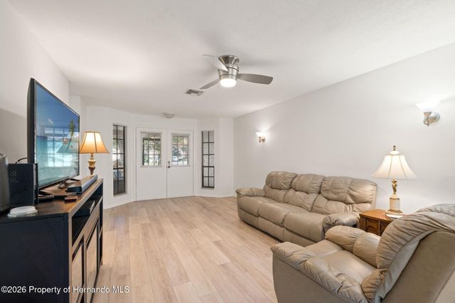 6665 Water Oak Court, Spring Hill, FL 34606