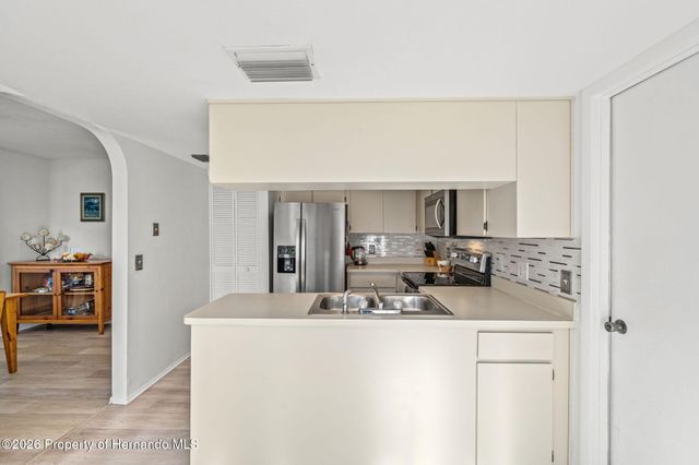 6665 Water Oak Court, Spring Hill, FL 34606