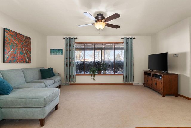 3458 Field Crest Court, Beloit, WI 53511