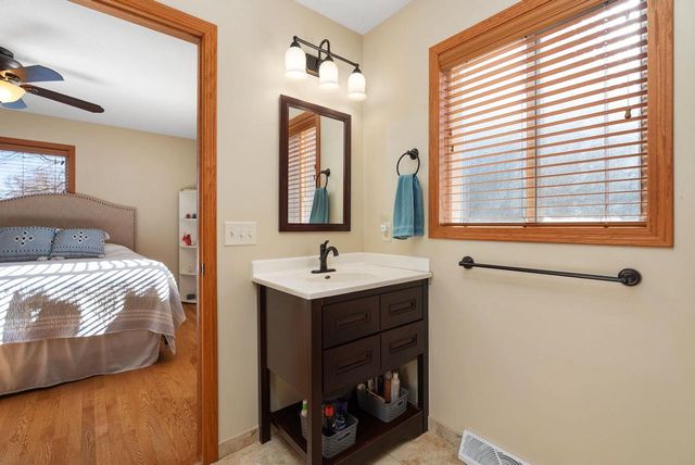 3458 Field Crest Court, Beloit, WI 53511