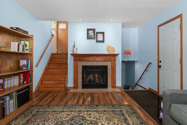 3458 Field Crest Court, Beloit, WI 53511