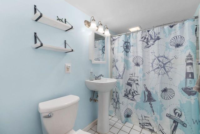 3458 Field Crest Court, Beloit, WI 53511