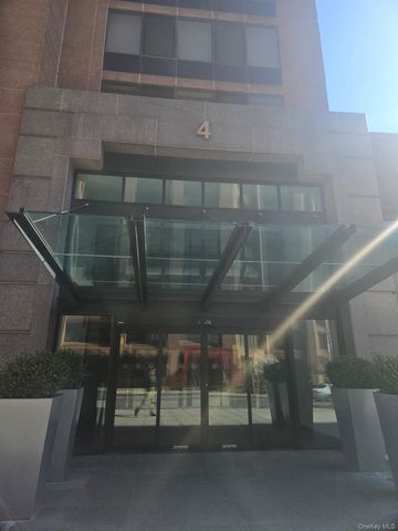 4 Martine Avenue 1501, White Plains, NY 10606