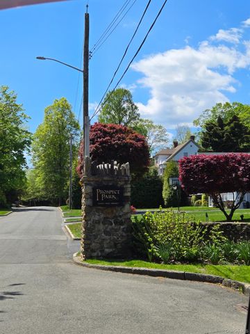 4 Martine Avenue 1501, White Plains, NY 10606
