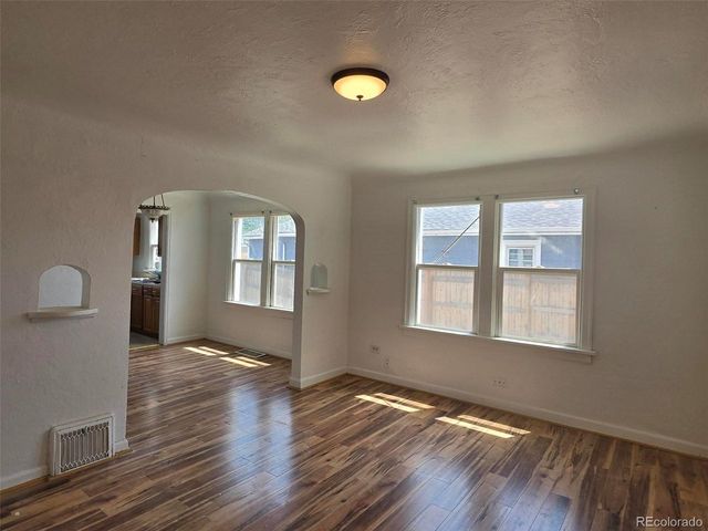 6670 Julian St, Denver, CO 80221