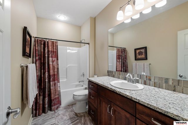 9472 Northern Sky Road, Lincoln, NE 68505