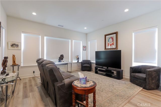1090 Viejo Hills Drive, Lake Forest, CA 92610