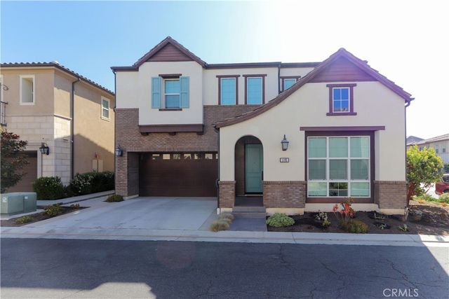 1090 Viejo Hills Drive, Lake Forest, CA 92610