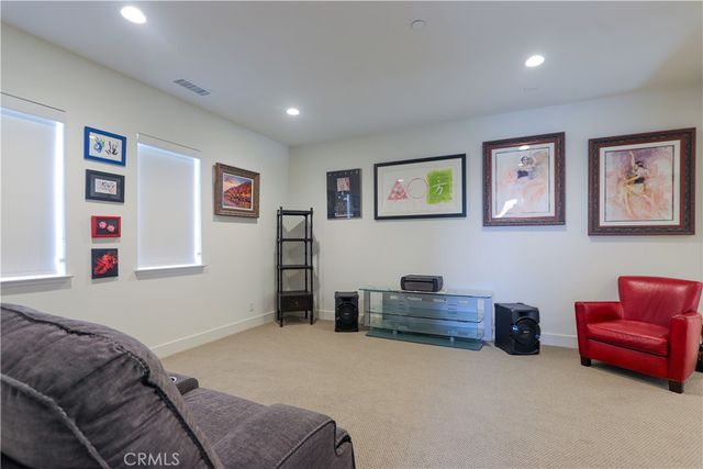 1090 Viejo Hills Drive, Lake Forest, CA 92610