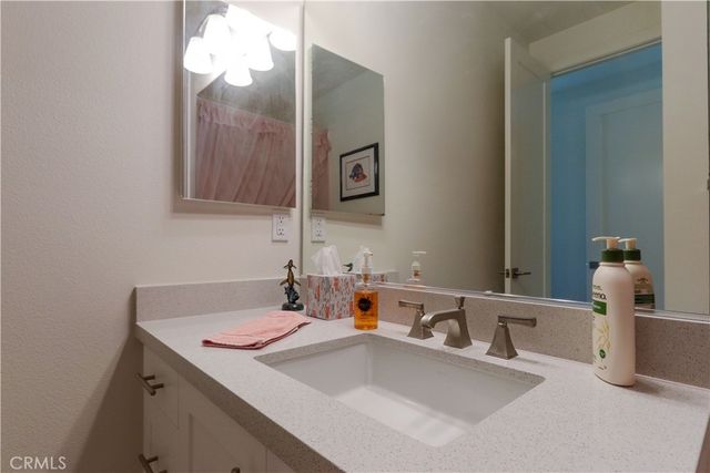 1090 Viejo Hills Drive, Lake Forest, CA 92610