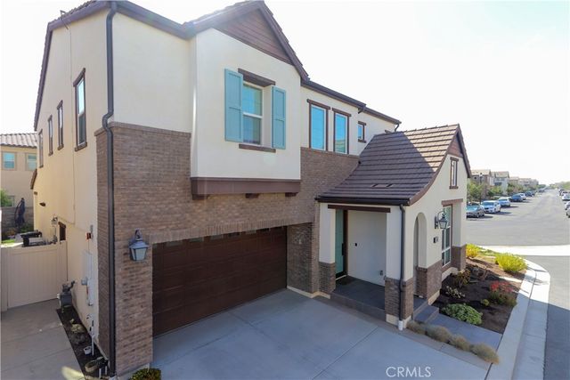 1090 Viejo Hills Drive, Lake Forest, CA 92610