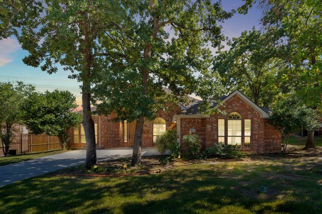 3217 Hidden Springs Drive, Corinth, TX 76210