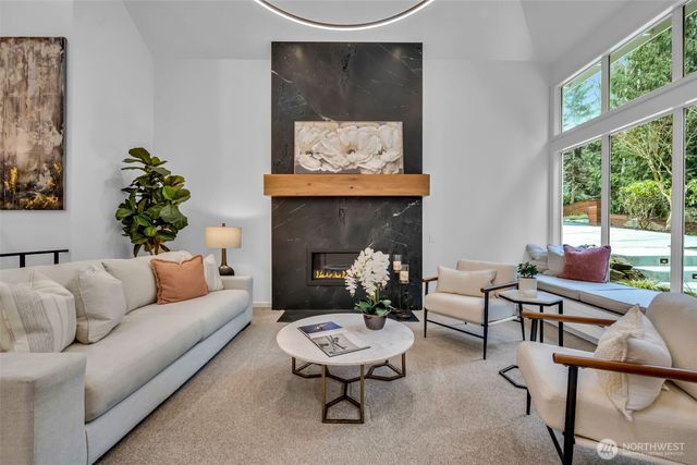 8402 SE 53rd Place, Mercer Island, WA 98040