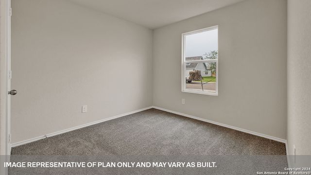 704 PRINCE ALBERT, Seguin, TX 78155